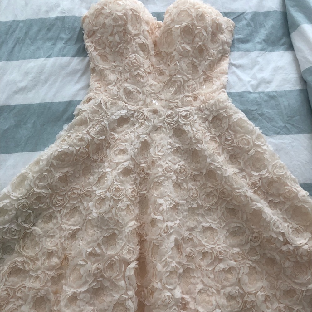 Bebe Size 2 ivory floral dress